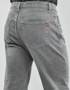 Diesel Jeans^- 2020 D-VIKER