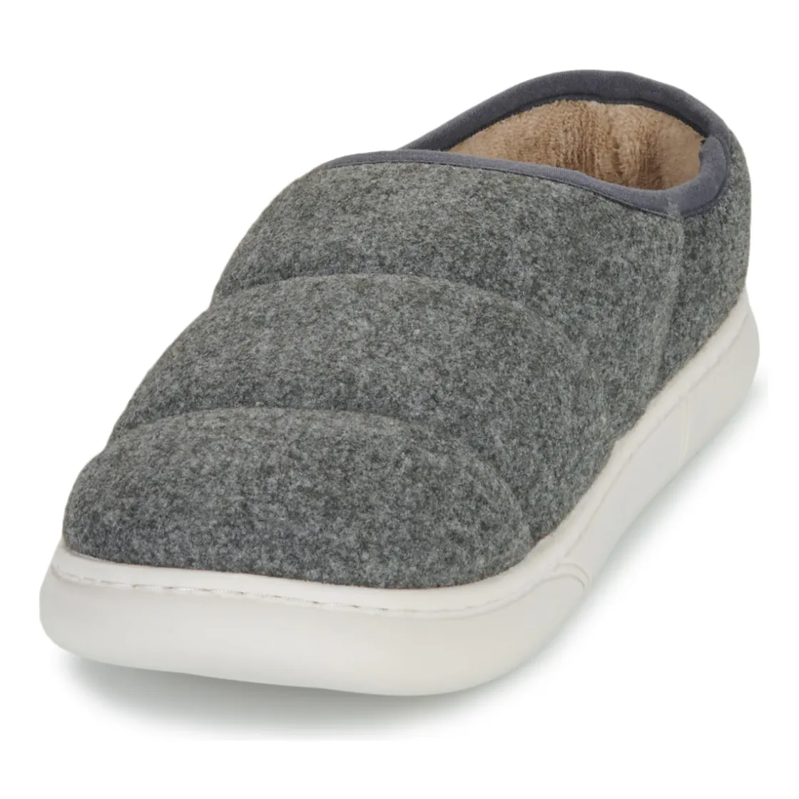 DIM - D JOTCHA< Pantoufles / Chaussons