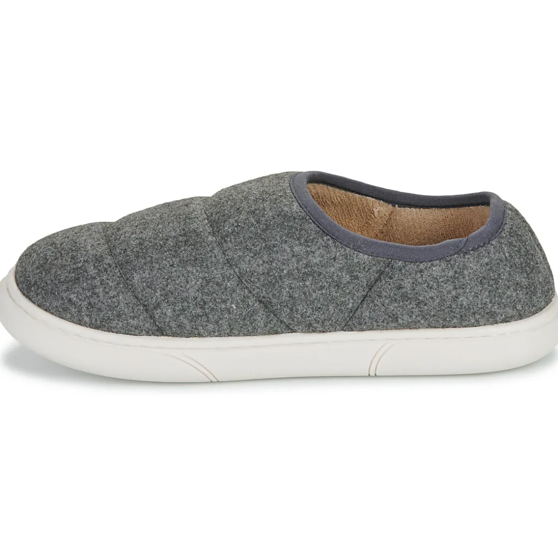 DIM - D JOTCHA< Pantoufles / Chaussons