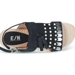 Elue par nous Sandales Et Nu-pieds^- CHACAL