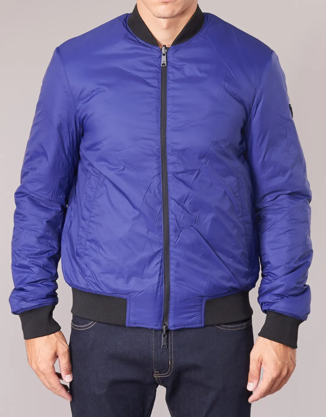 Emporio Armani - YWES Noir Discount