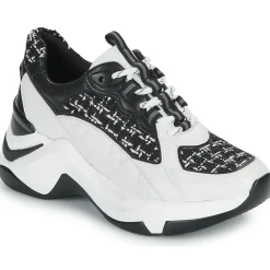 Exé Shoes - EXO Best