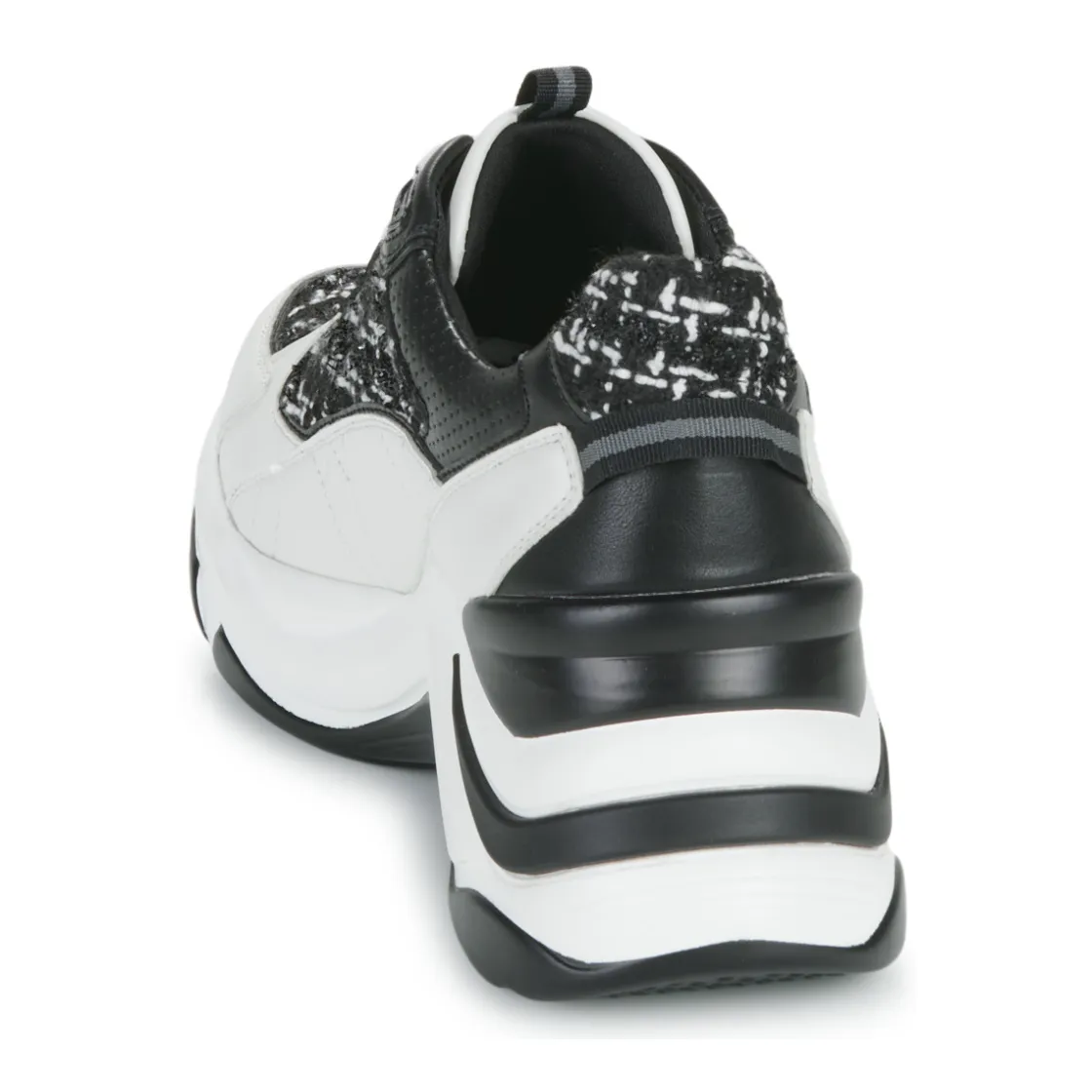 Exé Shoes - EXO Best