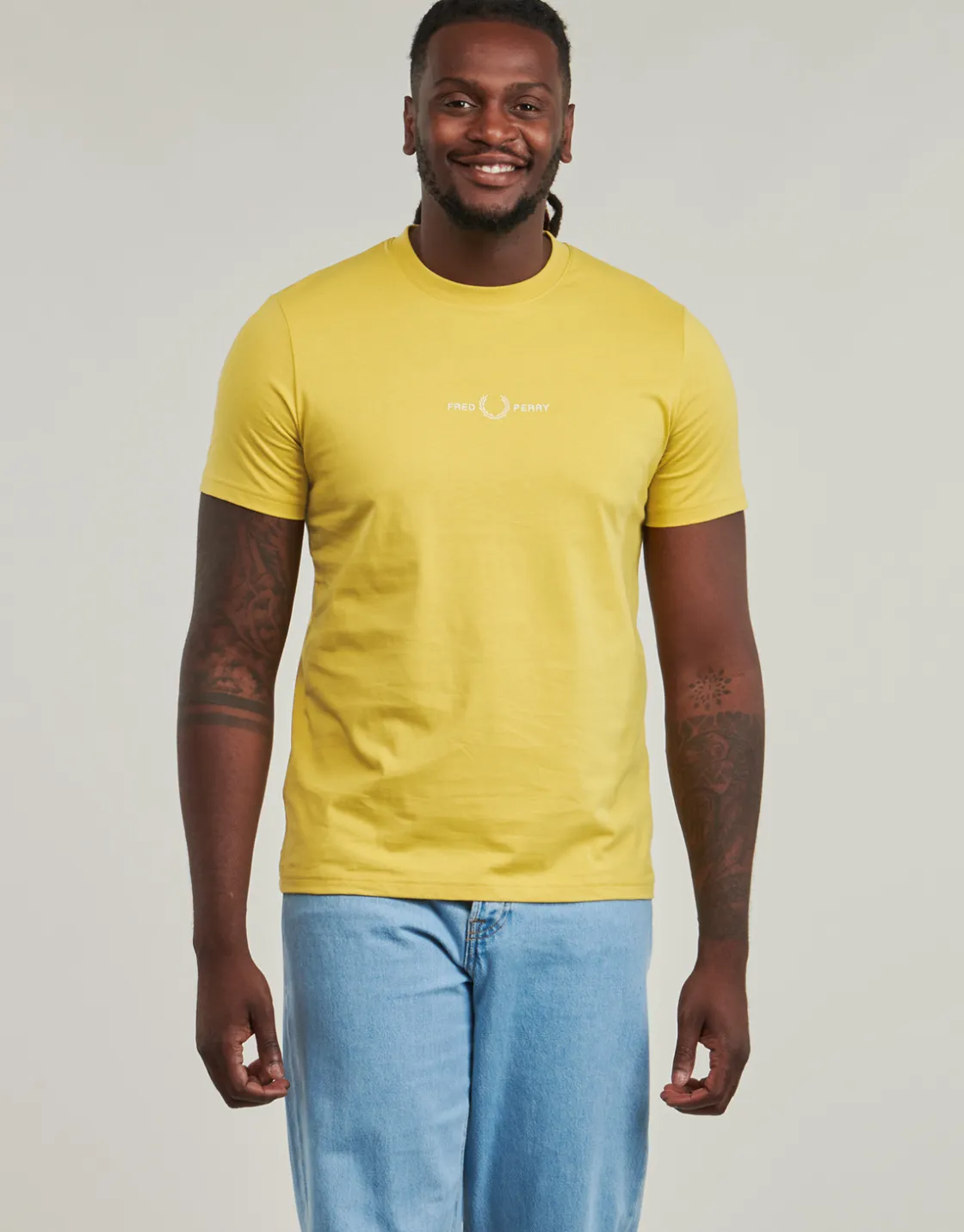 Fred Perry - EMBROIDERED Jaune Clearance