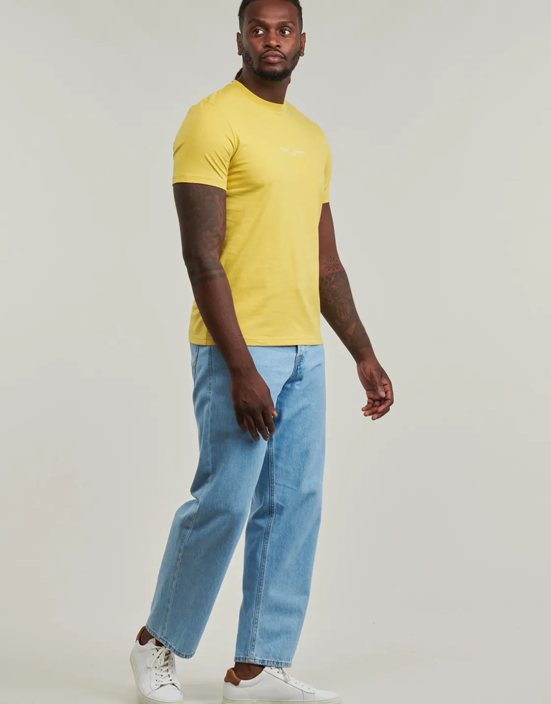 Fred Perry - EMBROIDERED Jaune Clearance