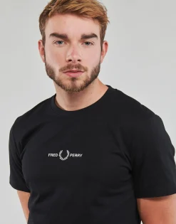Fred Perry T-shirts & Polos^- EMBROIDERED T-SHIRT