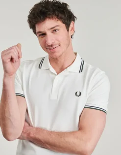 Fred Perry - TWIN TIPPED SHIRT< T-shirts & Polos