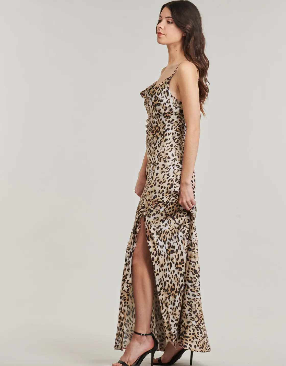 Guess Robes^- ADLE LACE NECKLIN
