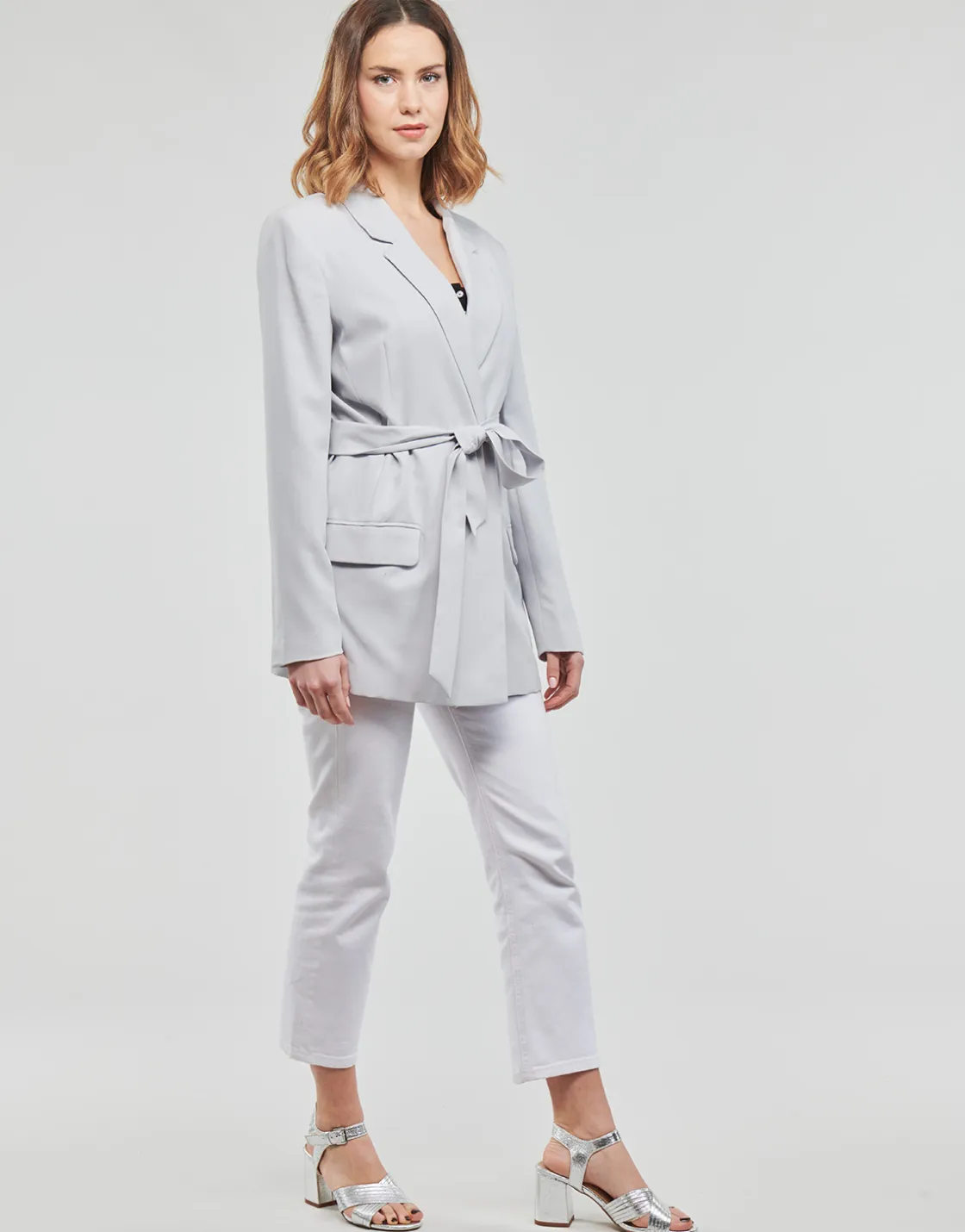 Guess - CORNELIA BLAZER< Vestes