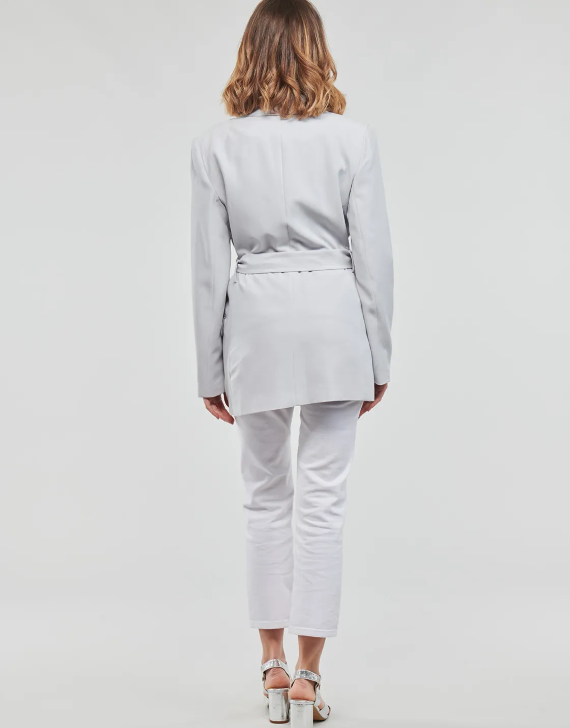 Guess - CORNELIA BLAZER< Vestes