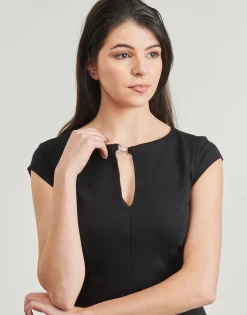 Guess Robes^- DOROTEA