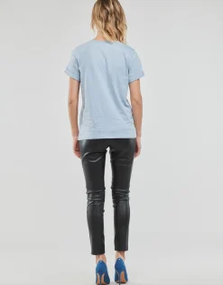 Guess - ES SS 1981 ROLL CUFF TEE< T-shirts & Polos
