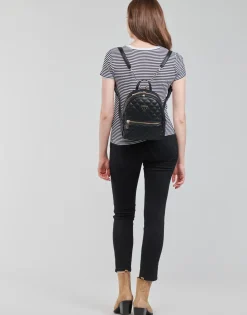Guess - ES SS LOGO BABY TEE< T-shirts & Polos