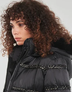 Guess - LEONIE JACKET< Manteaux