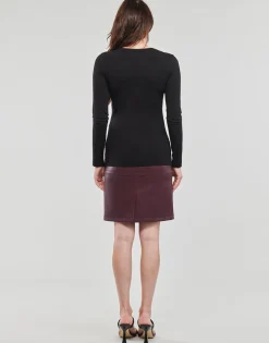 Guess - LS SN SCRIPT TEE< T-shirts & Polos