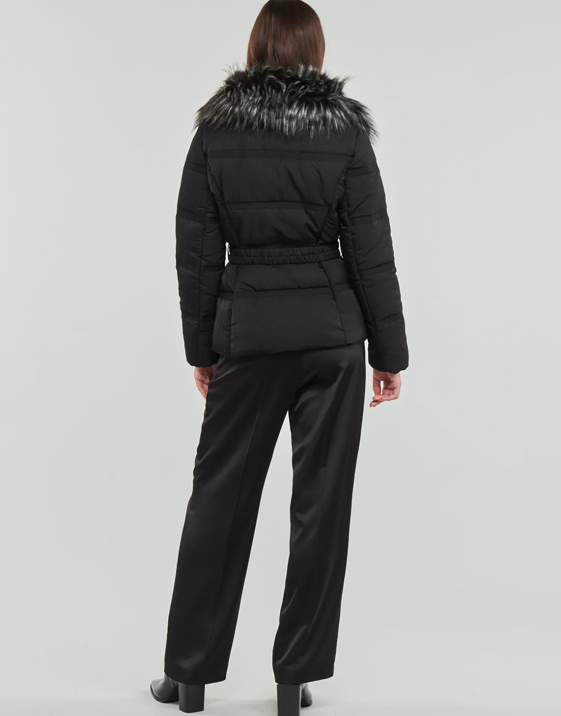 Guess Vestes^- MARISOL SHORT BELTED JACKET