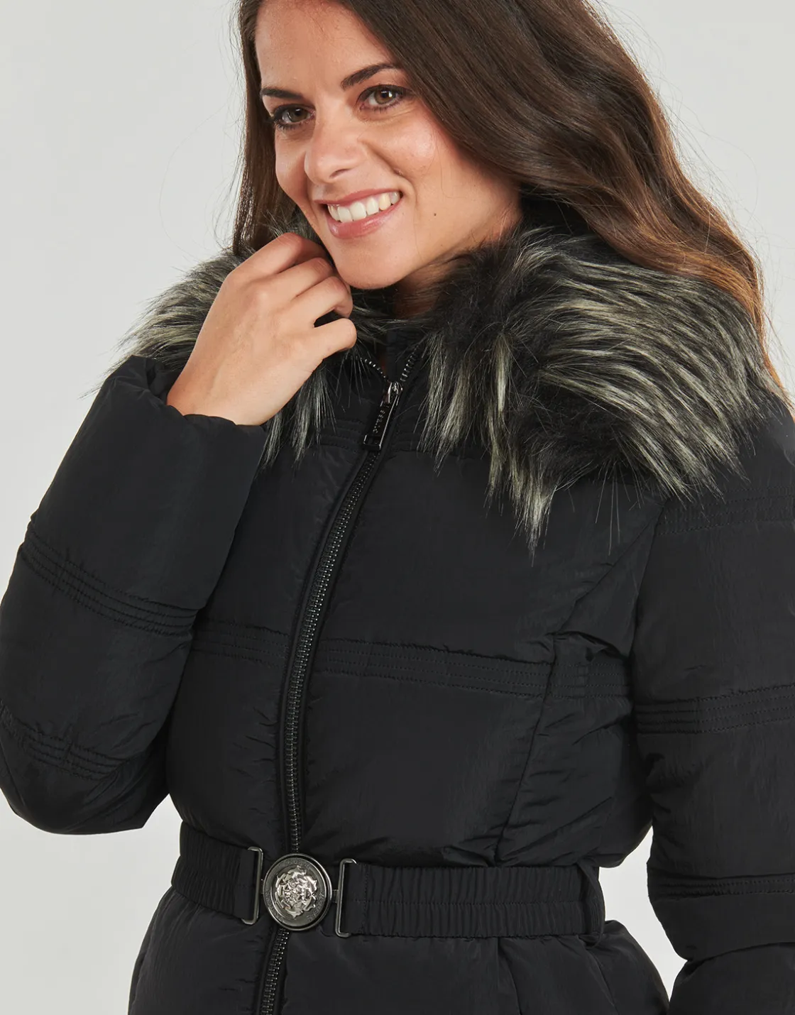Guess - NEW MARISOL SHORT BELTED JACKE Noir Sale