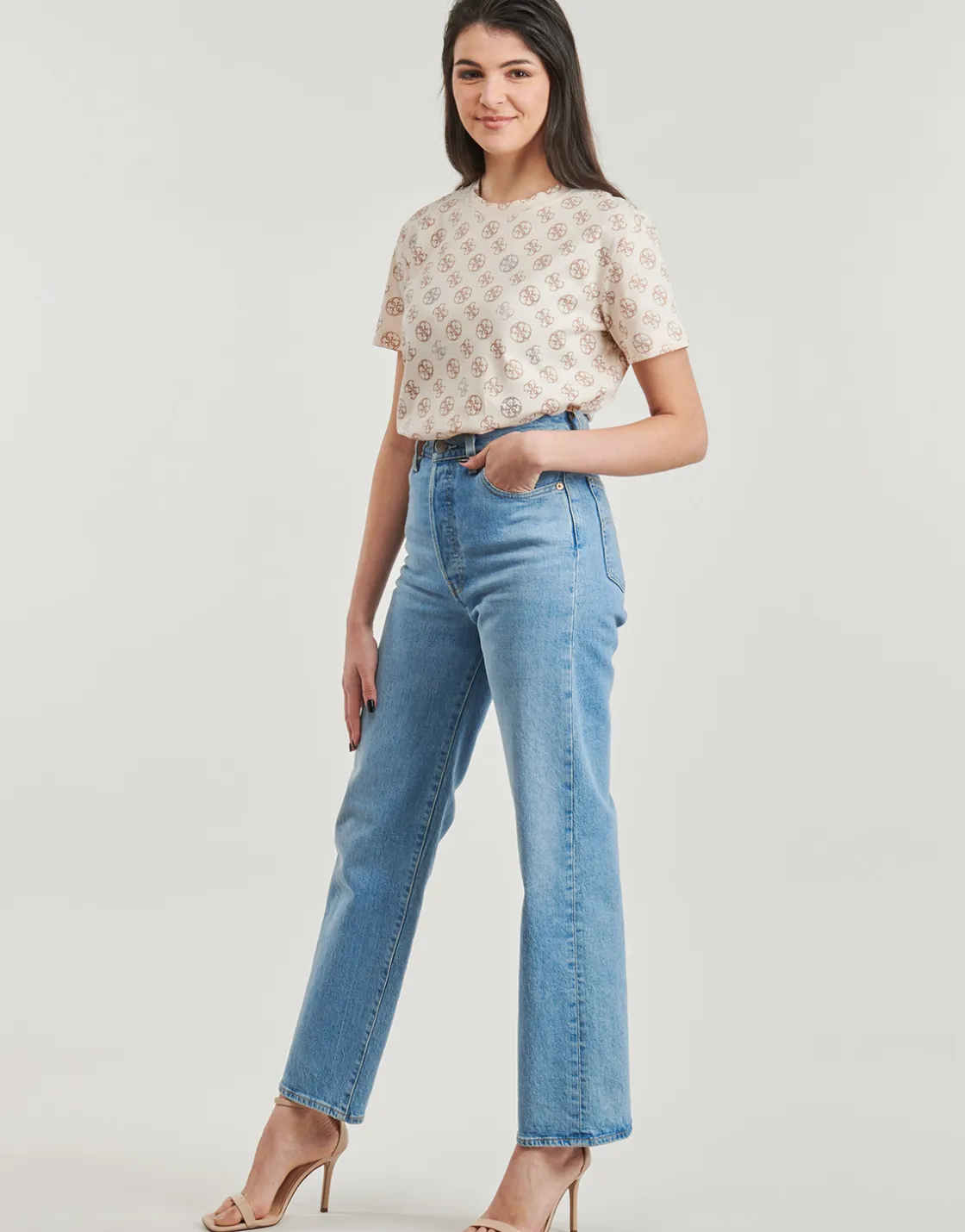Guess - NOMIE 4G< T-shirts & Polos