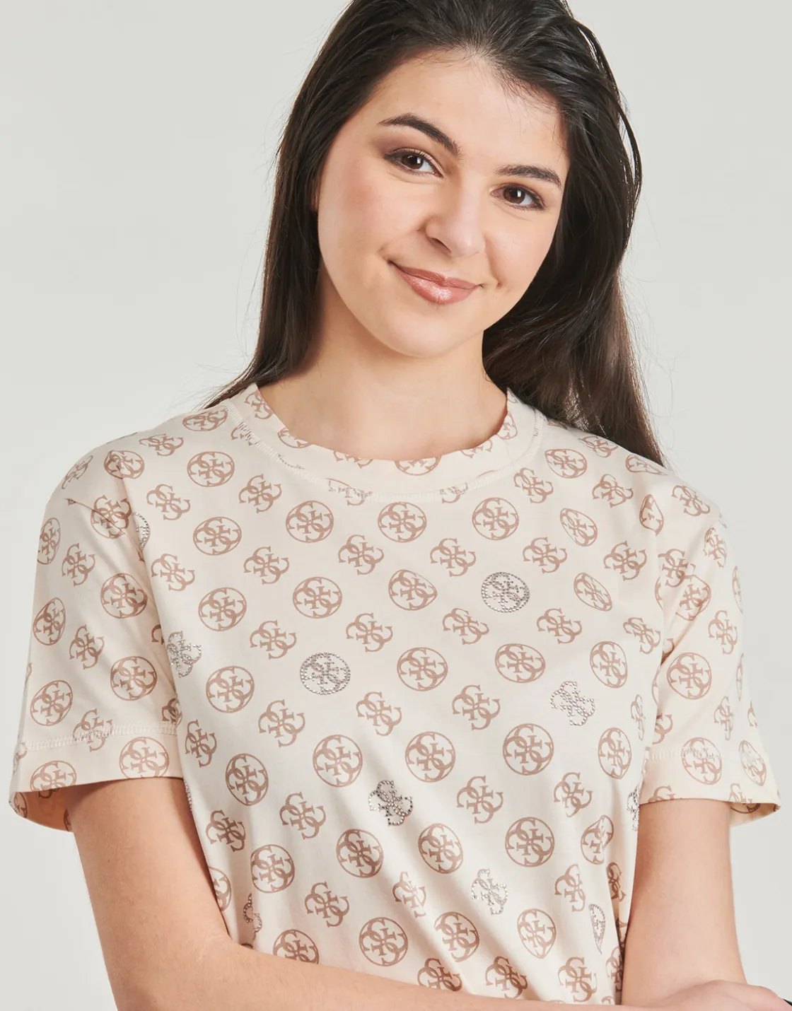 Guess - NOMIE 4G< T-shirts & Polos
