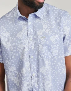Guess - SS REG PKT COLLAR SHIRT< Chemises