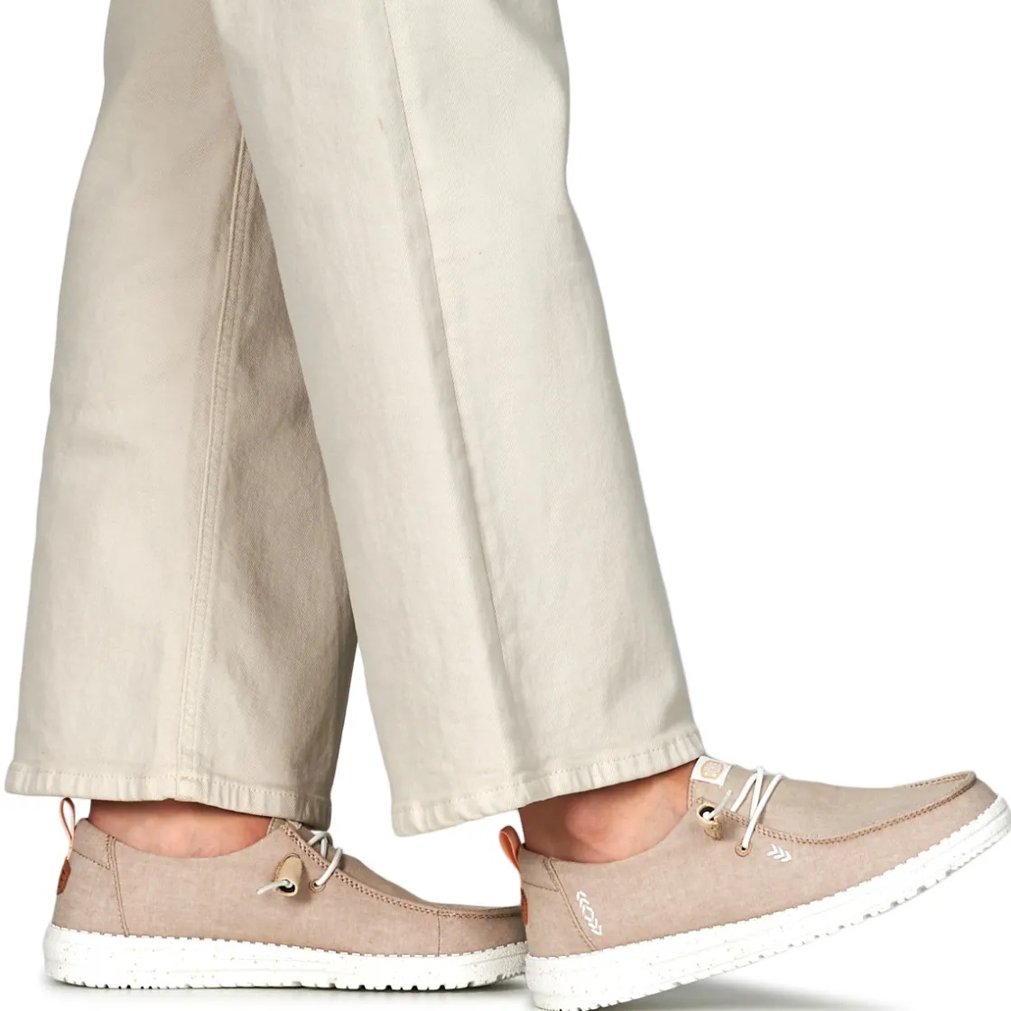 HEYDUDE Slip Ons^- Wendy Chambray