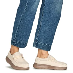 HEYDUDE Slip Ons^- Wendy COMF Suede