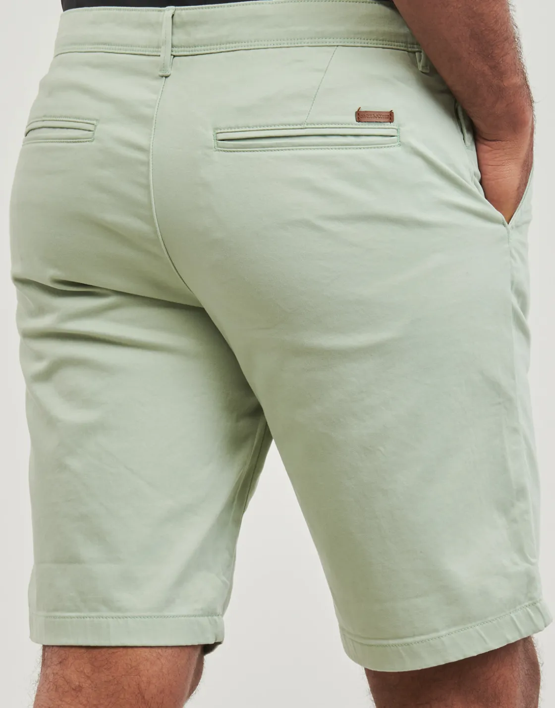 Jack & Jones - JPSTBOWIE JJSHORTS SOLID SN< Shorts & Bermudas