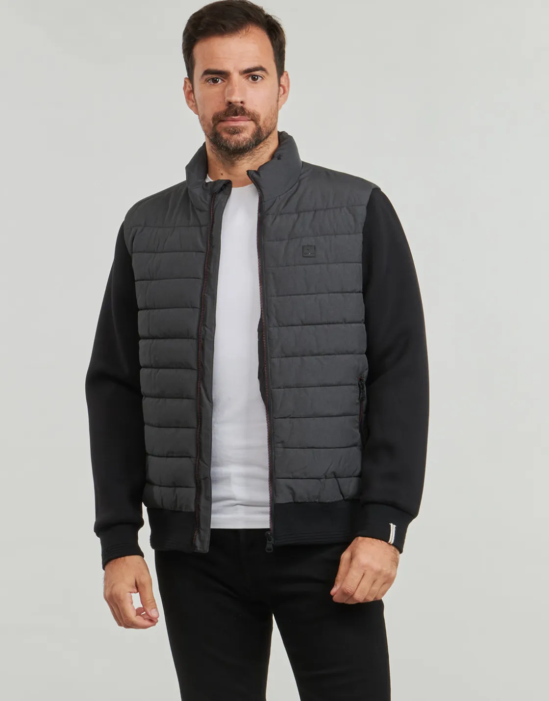 Kaporal Vestes^- BACH