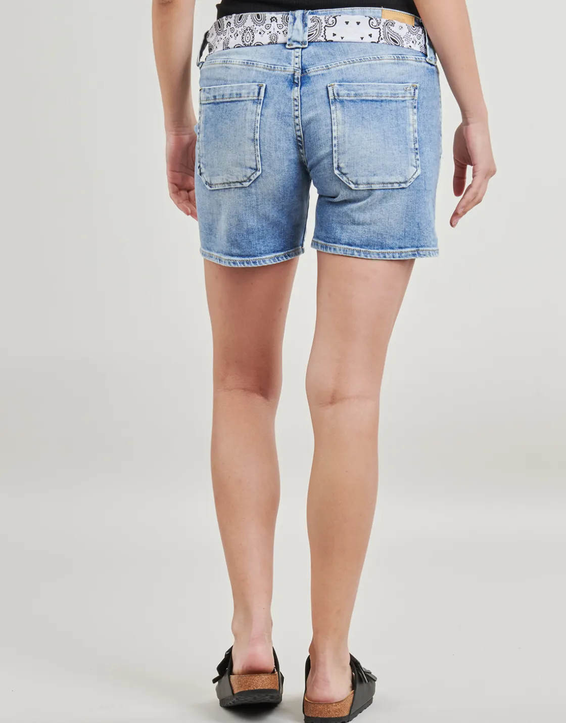 Le Temps des Cerises Shorts & Bermudas^- BLOOM