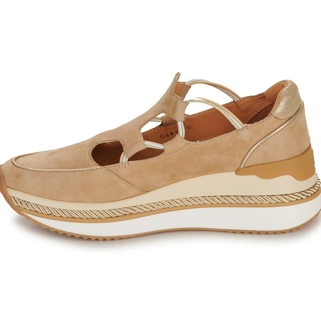 Mam'Zelle - ESTACA Camel Online