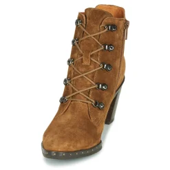 Mam'Zelle - NECLA Camel Hot