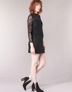 Molly Bracken - ZEDEL Noir Best