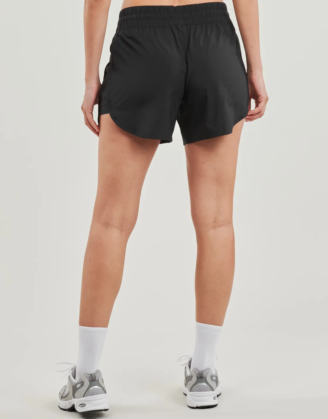 New Balance - CORE 5 INCH SHORT Noir Online