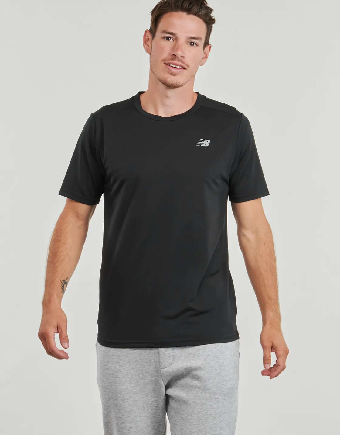 New Balance - CORE RUN SHORT SLEEVES< T-shirts & Polos