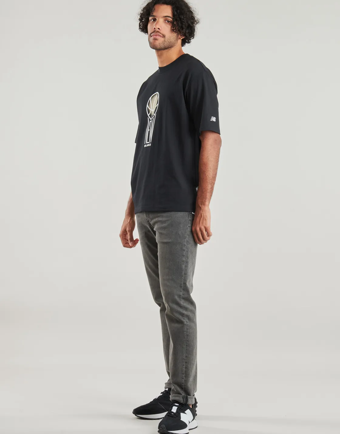 New Balance - GRAPHIC JERSEY TEE Noir Outlet