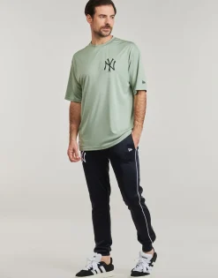 New-Era T-shirts & Polos^- LEAGUE ESSENTIALS TEE NEW YORK YANKKEES