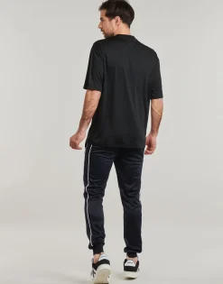 New-Era T-shirts & Polos^- LEAGUE ESSENTIALS TEE NEW YORK YANKEES