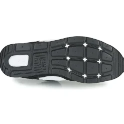 Nike - VENTURE RUNNER