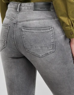 Noisy May Jeans^- NMKIMMY