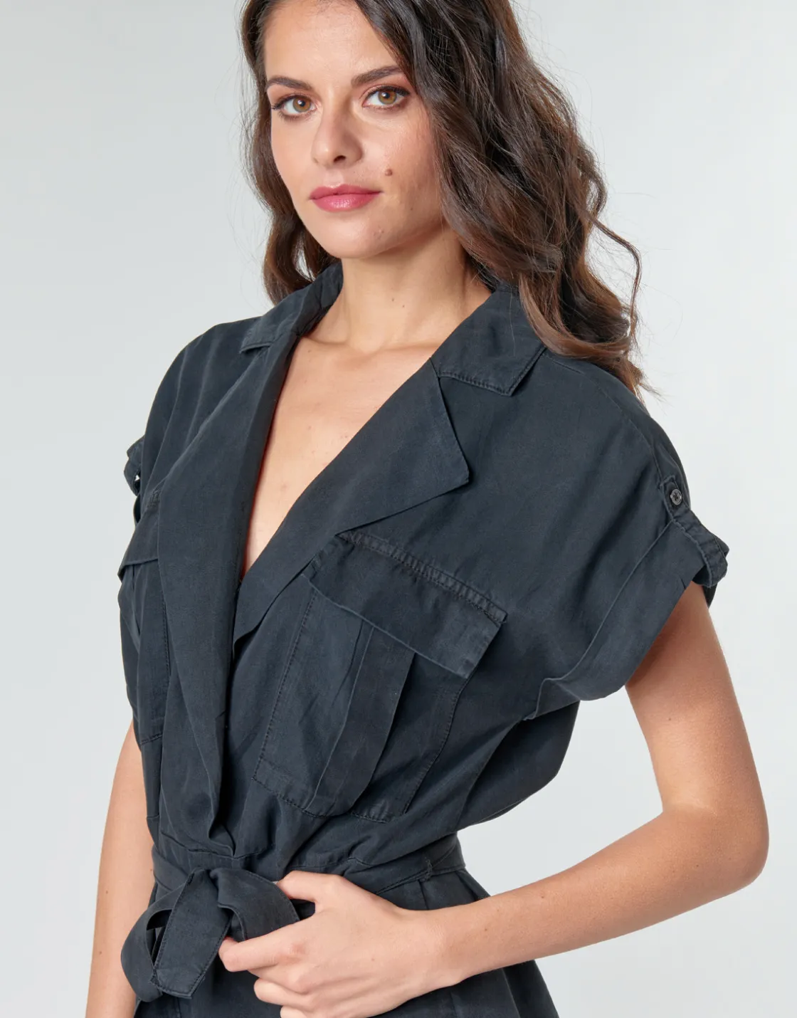 Noisy May - NMVERA< Robes