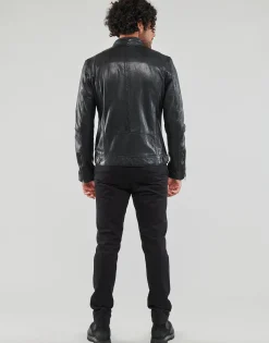 Oakwood Vestes^- BOBBY