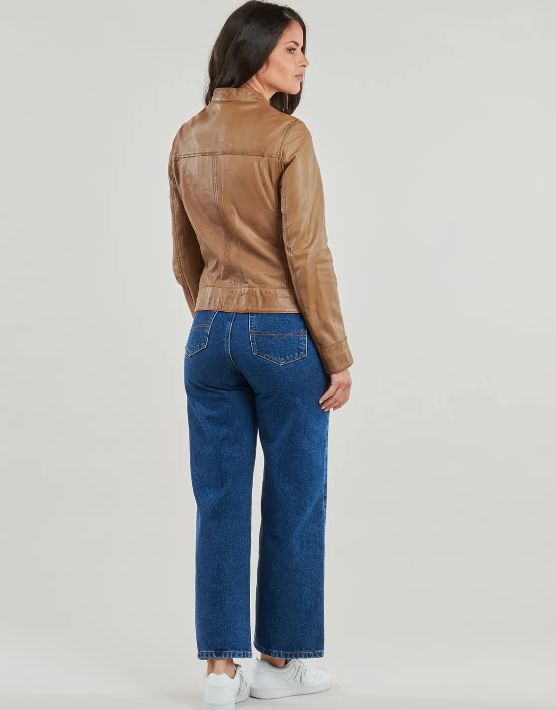 Oakwood Vestes^- RITZ