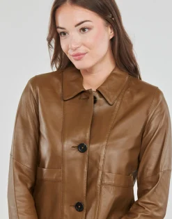 Oakwood Vestes^- VOLGA