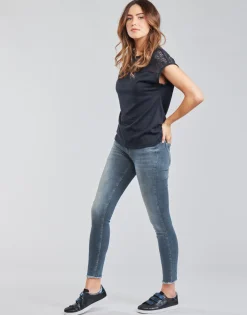 Only Jeans^- ONLBLUSH