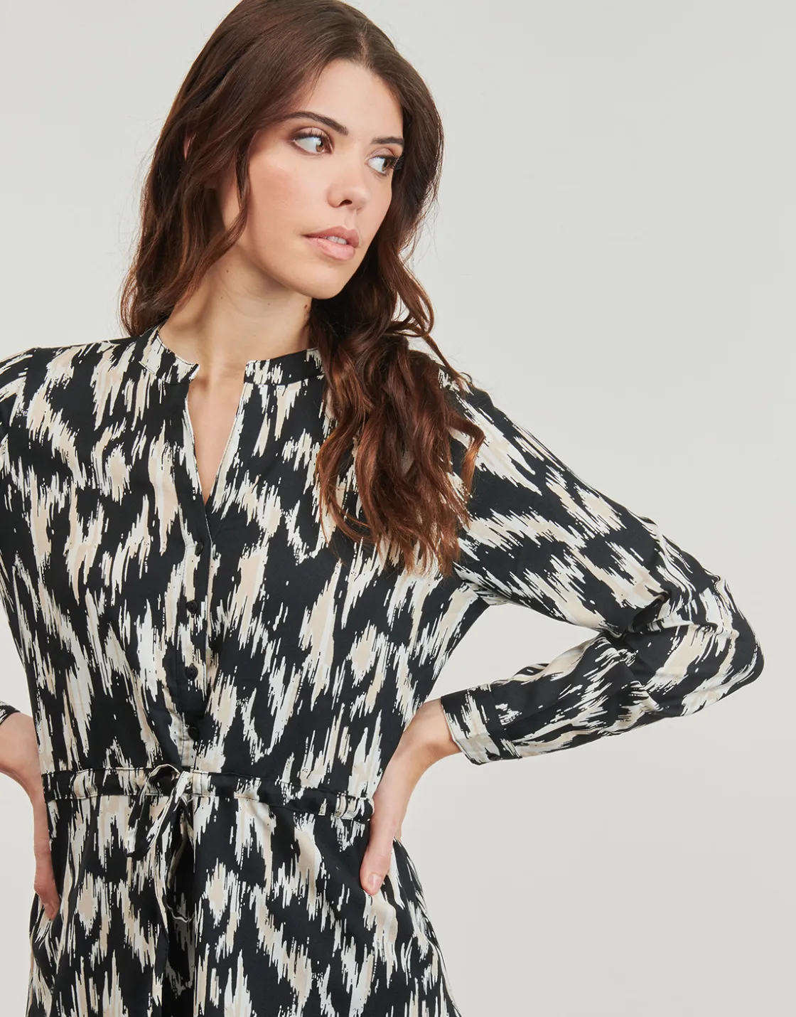 Only Tops / Blouses^- ONLCORY L/S V-NECK TUNIC WVN NOOS