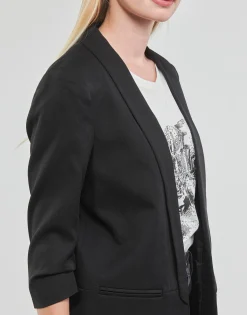 Only Vestes^- ONLELLY