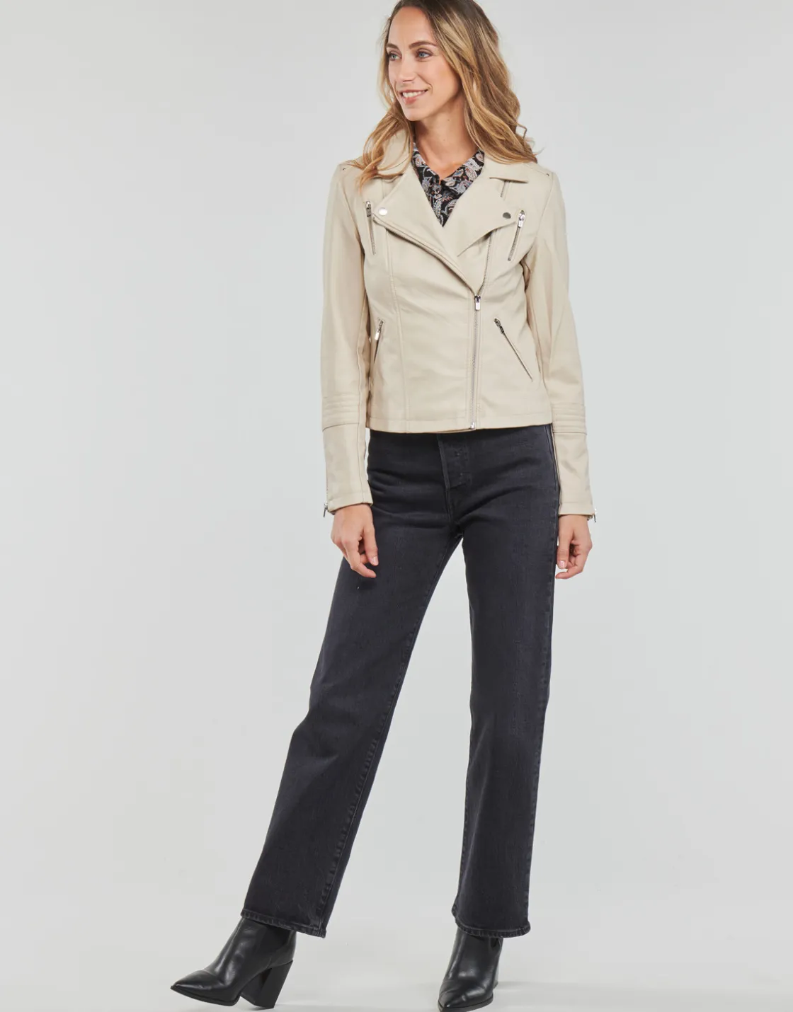 Only Vestes^- ONLGEMMA