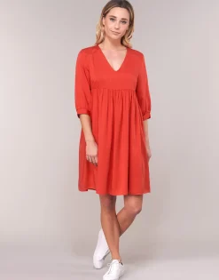 Only Robes^- ONLVICTORIA