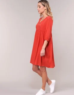 Only Robes^- ONLVICTORIA