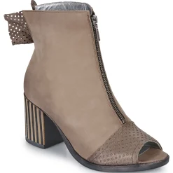 Papucei - STU Beige Clearance